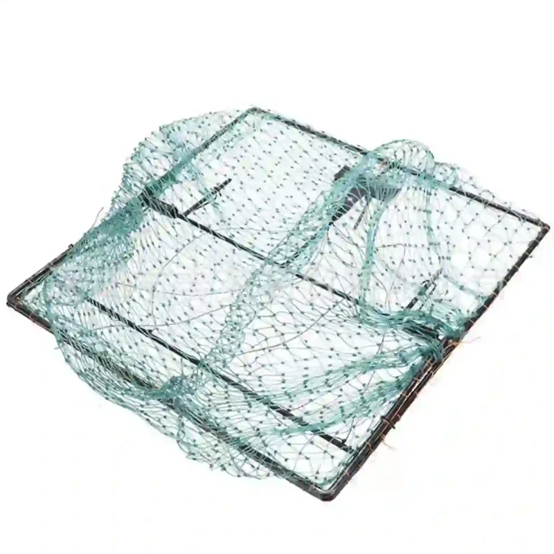 Một chiếc bẫy sập lưới hình vuông, khung thép, dùng để bẫy chim cuốc, bìm bịp, bồ câu.