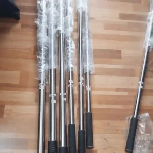 cac-loai-can-vot-inox-rut-gon-moi.webp Các loại cán vợt inox rút gọn với nhiều chiều dài khác nhau, còn nguyên trong bao bì nhựa, sẵn sàng để sử dụng.