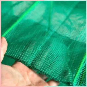 Cận cảnh chất liệu lưới của lồng bát quái, mắt lưới nhỏ và sợi lưới dai bền.