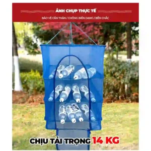 Lồng lưới phơi đồ khô đang chịu tải trọng 14kg với nhiều chai nước bên trong mà không bị biến dạng.