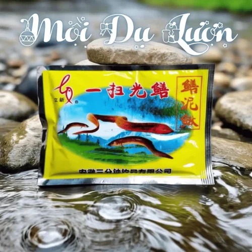 Gói mồi dụ lươn dạng bột siêu mịn màu vàng, chuyên dụng để bẫy lươn, trê, chạch, đặt trên phiến đá ở suối.